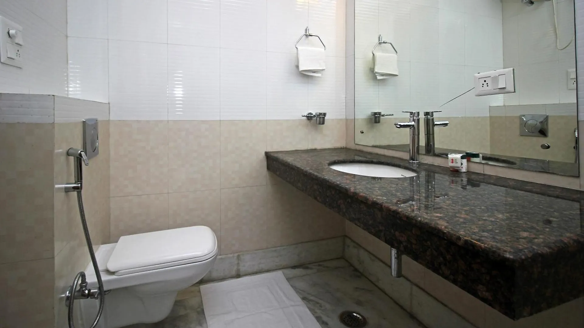 Hotel O Red Horse Hotel Gurgaon