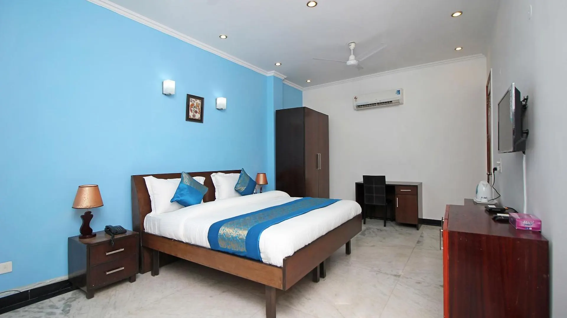 Hotel O Red Horse Hotel Gurgaon